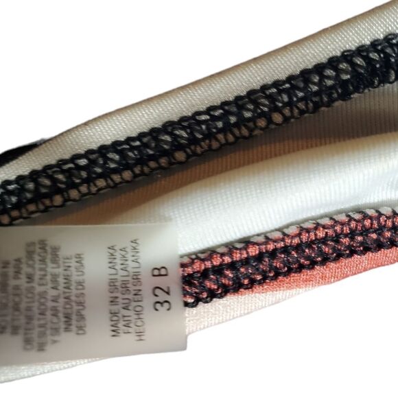 VICTORIAS SECRET swim top 32B - Picture 5 of 5